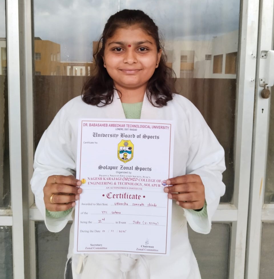 Utkarsha Shinde Wins Silver in Judo at Solapur Zonal Sports 2025